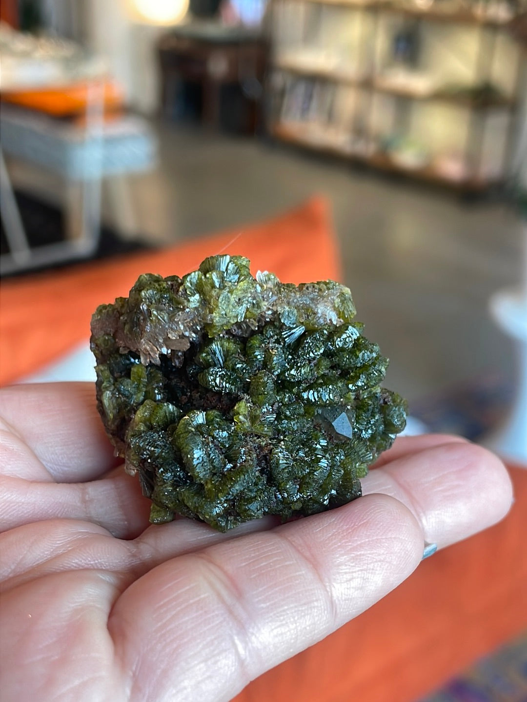 Small High Grade Moroccan epidote – MEP03