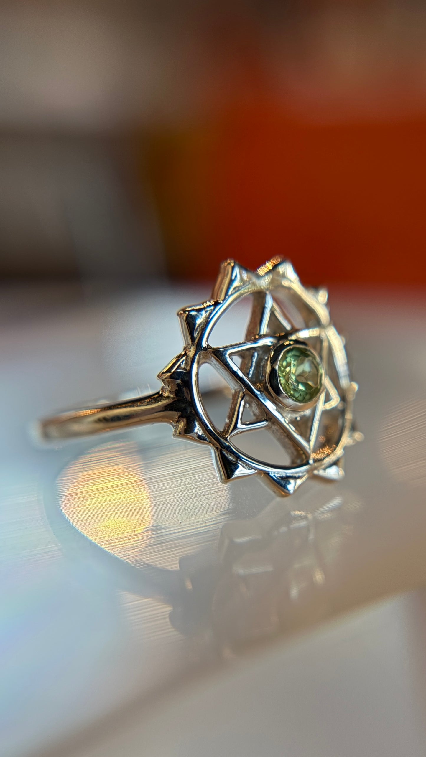 Sterling Silver Heart Chakra Peridot Ring Size 7