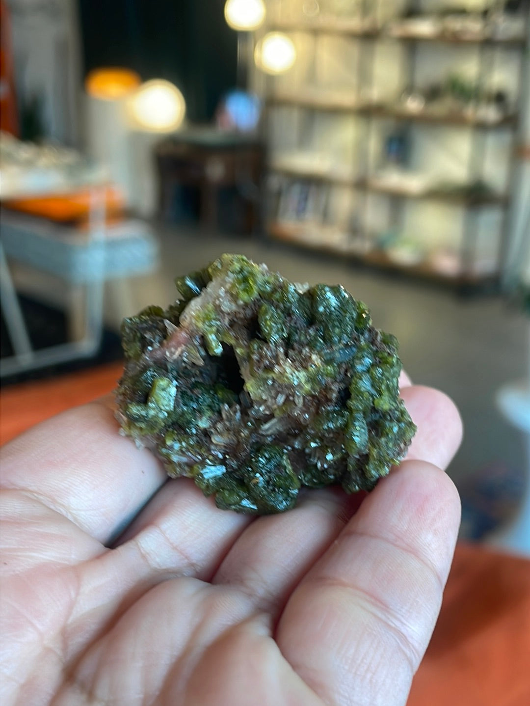 Small High Grade Moroccan epidote – MEP03