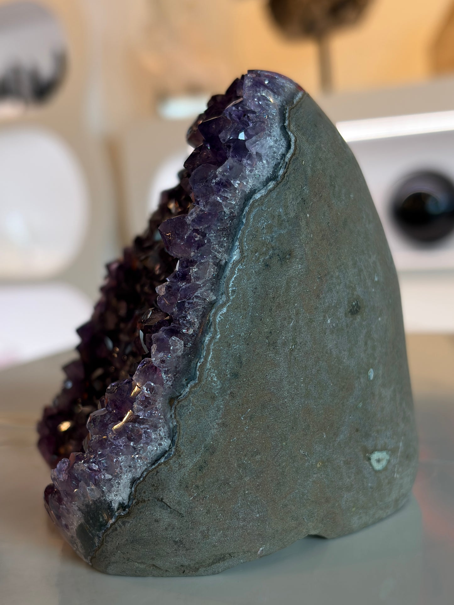 Amethyst Cut Base AC13