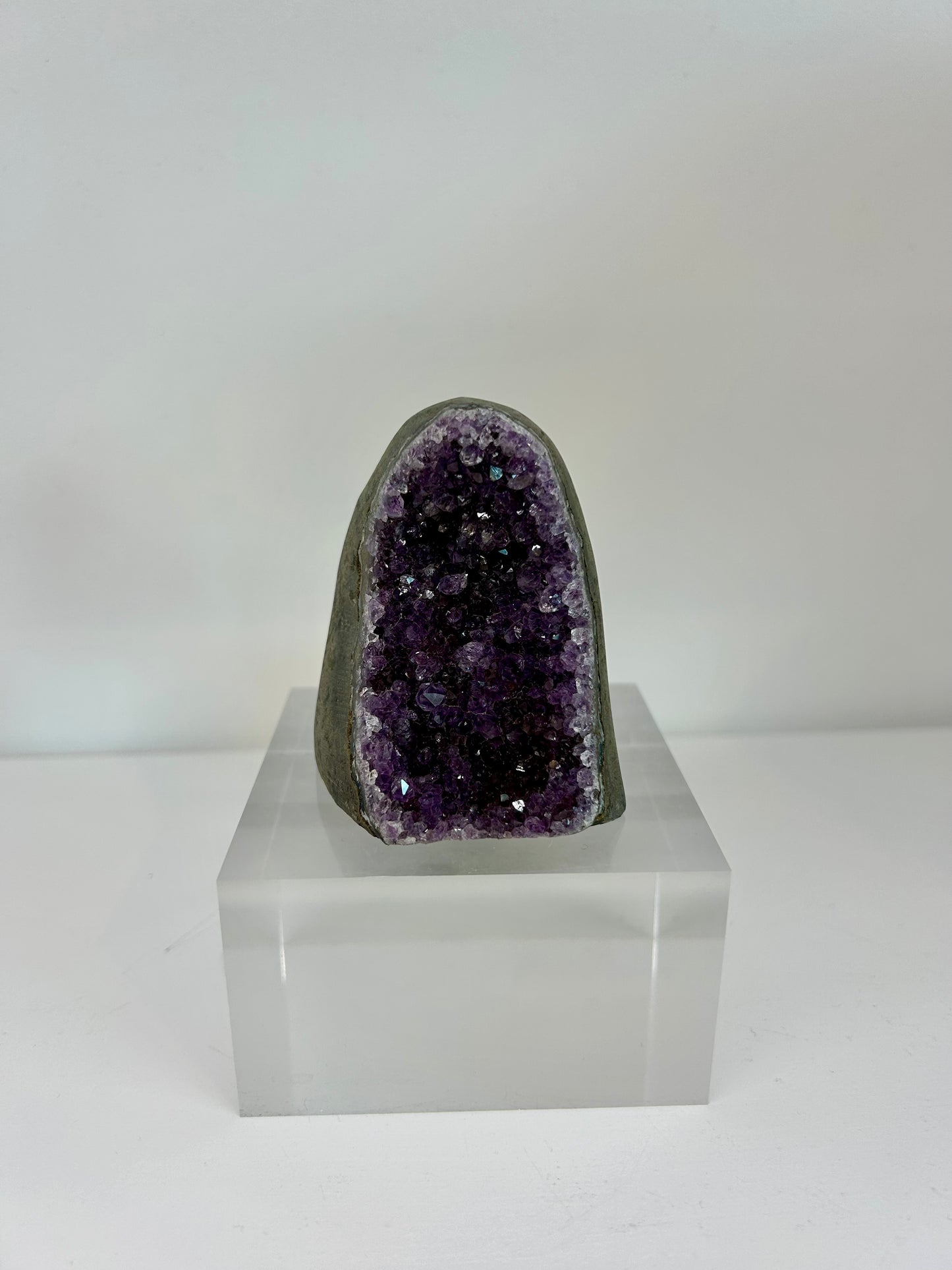 Amethyst Cut Base AC15