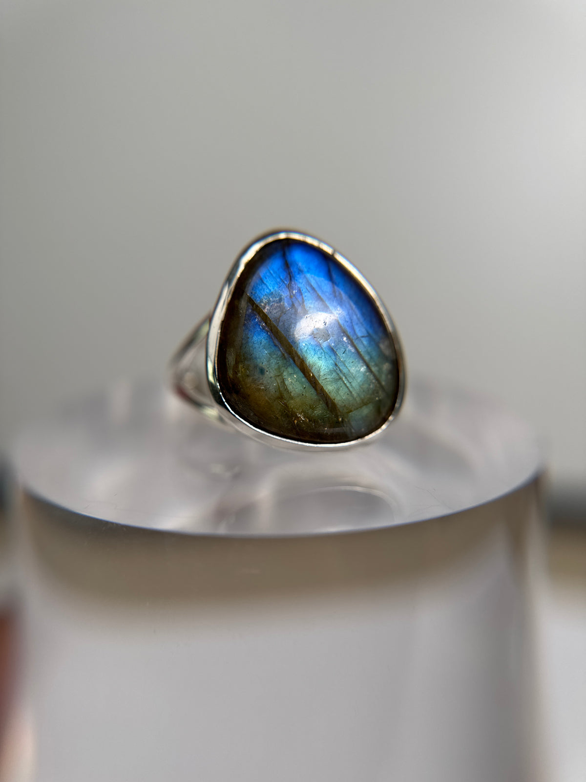 Premium Multi-flash Labradorite Ring Size 11