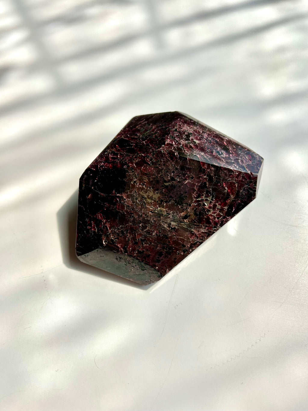 Rhodolite Garnet G25