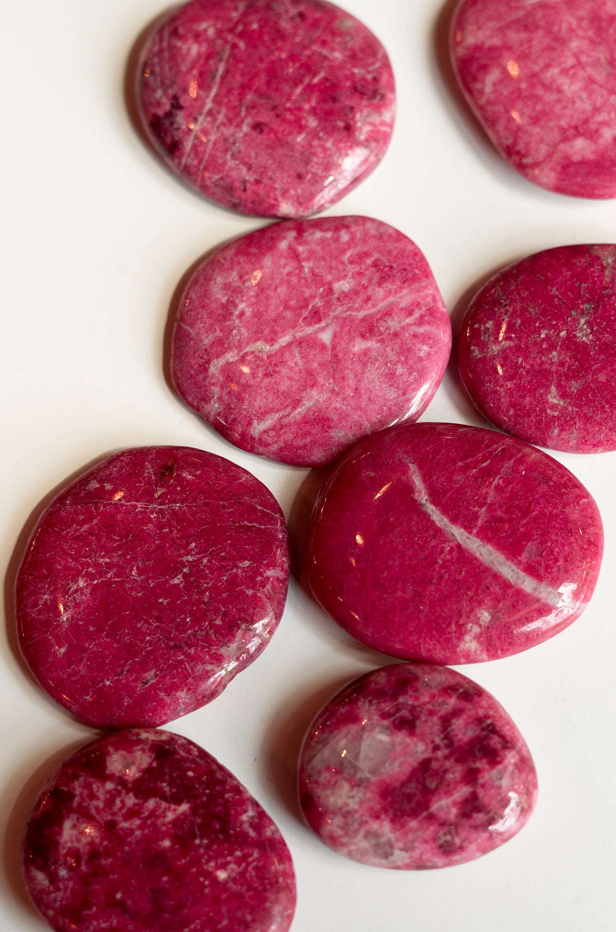 Thulite discs