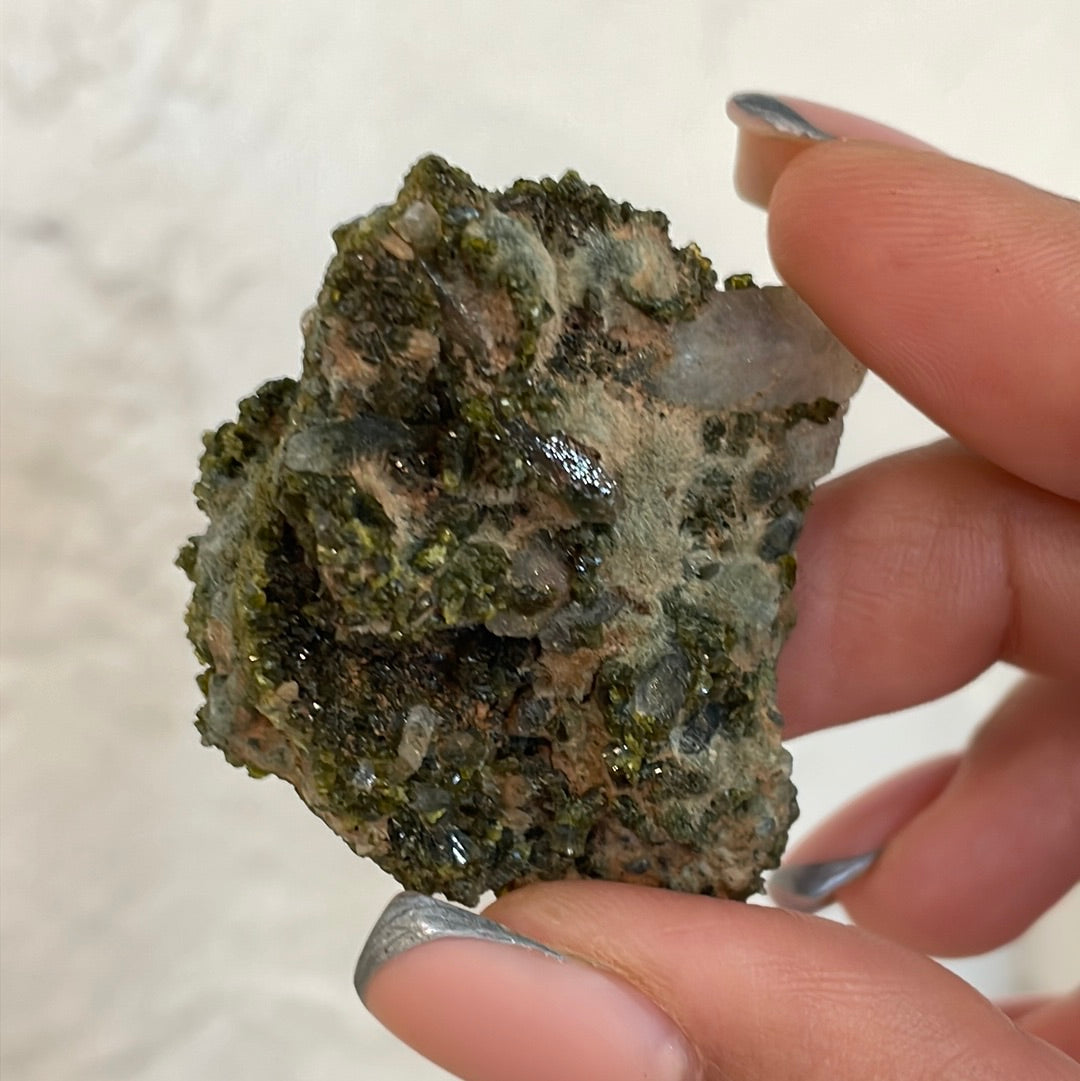 High Grade Moroccan epidote - MEP04