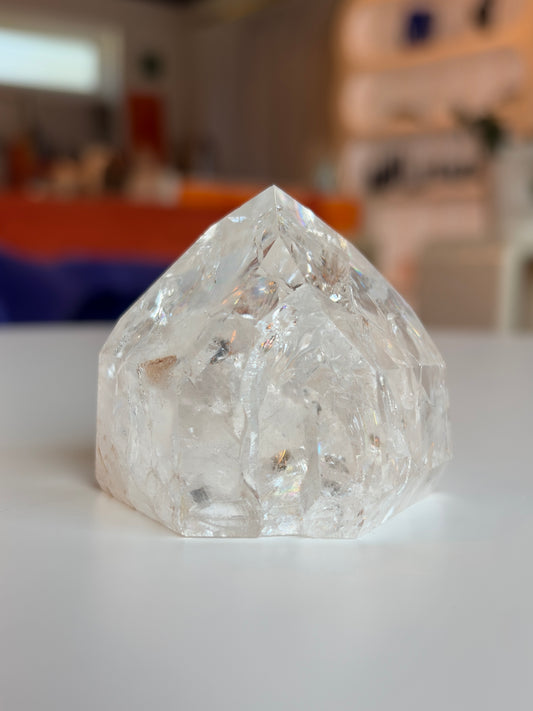 Brazilian Crackle Quartz Tower CQ10