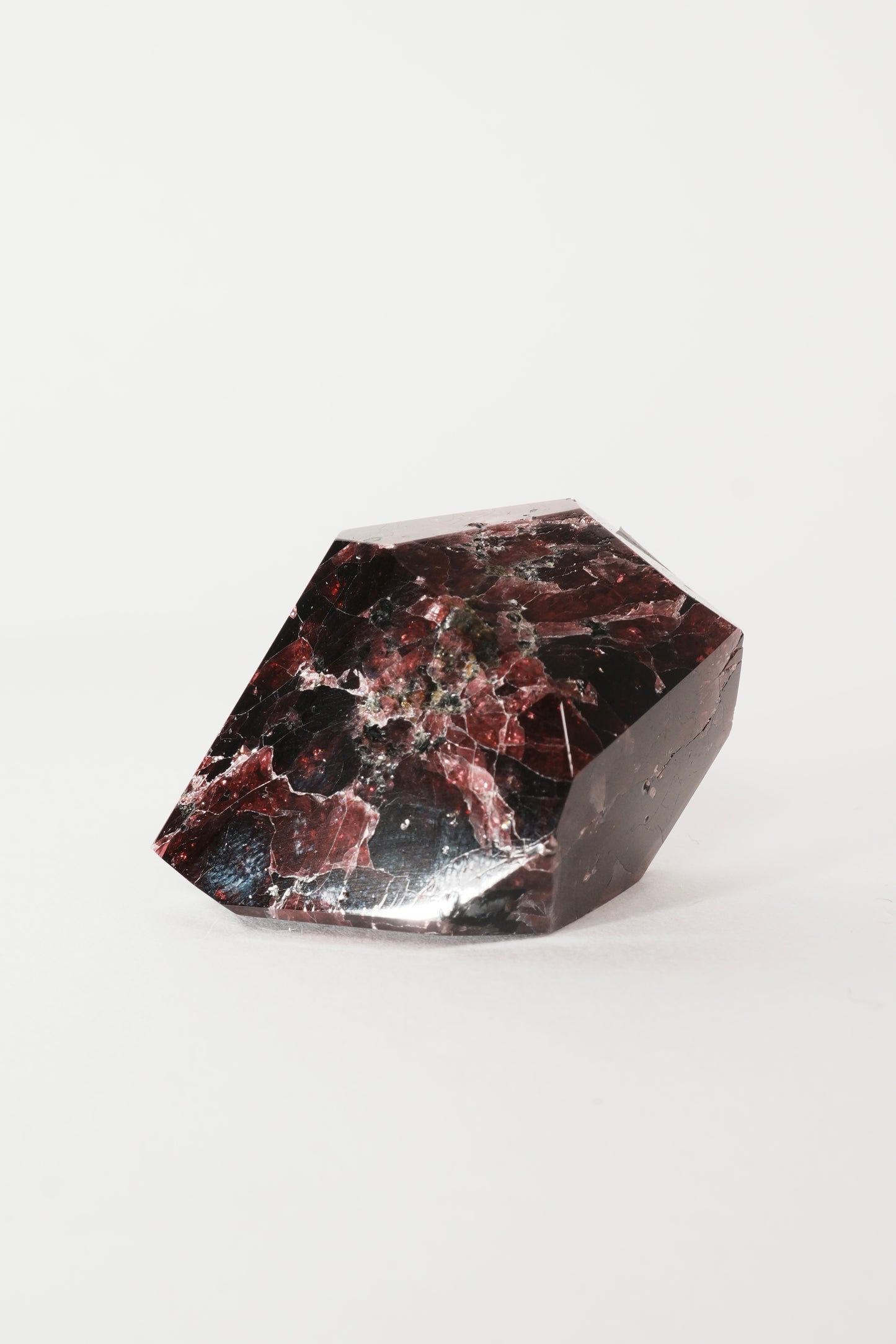 Rhodolite Garnet G32