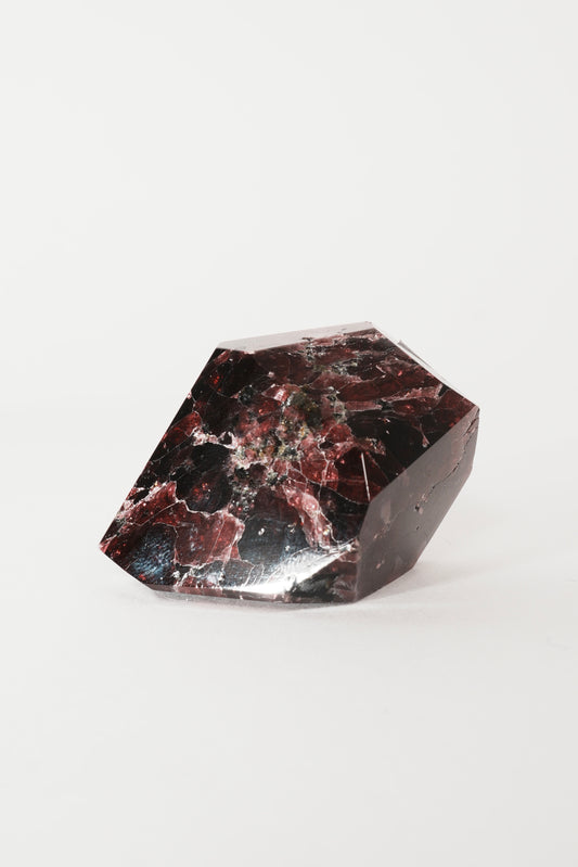 Rhodolite Garnet G32