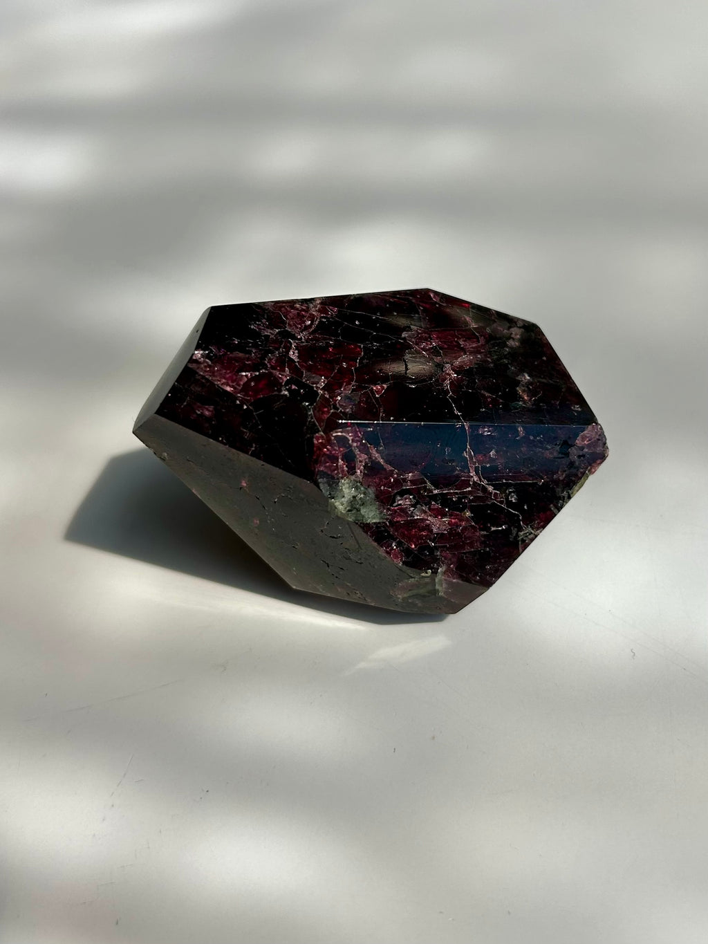 Rhodolite Garnet G31