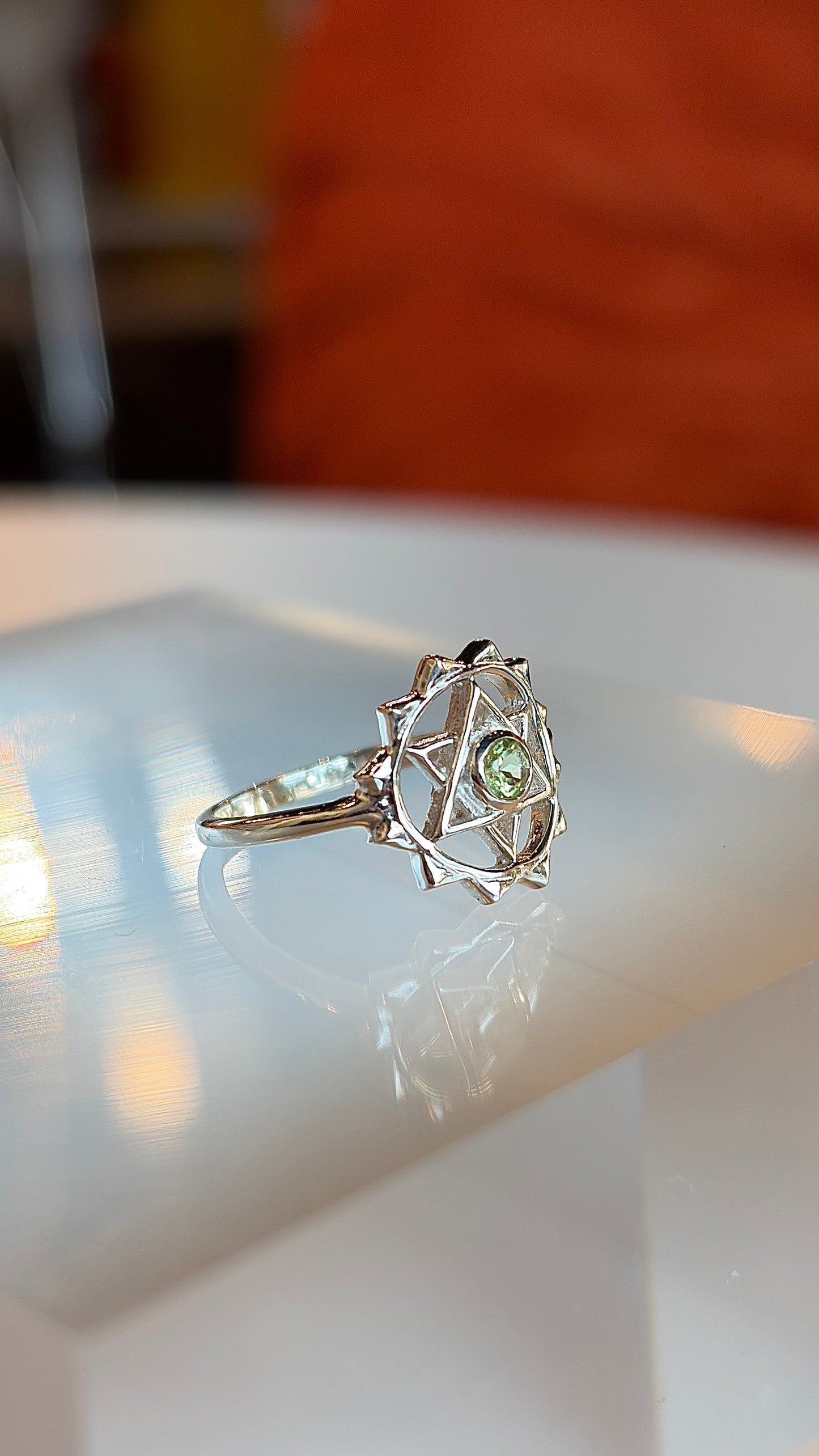 Sterling Silver Heart Chakra Peridot Ring Size 7