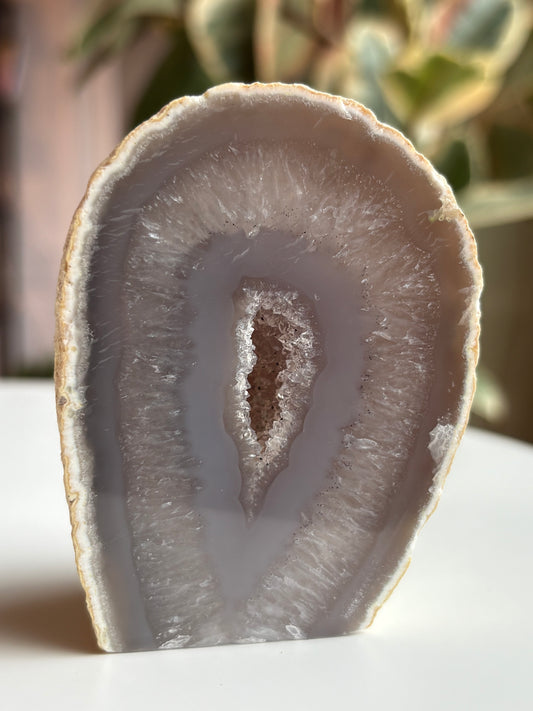 Agate Cut Base