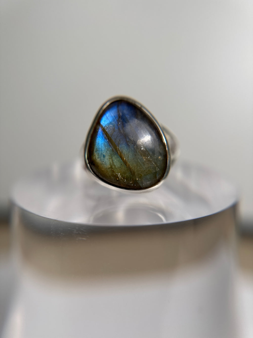 Premium Multi-flash Labradorite Ring Size 11