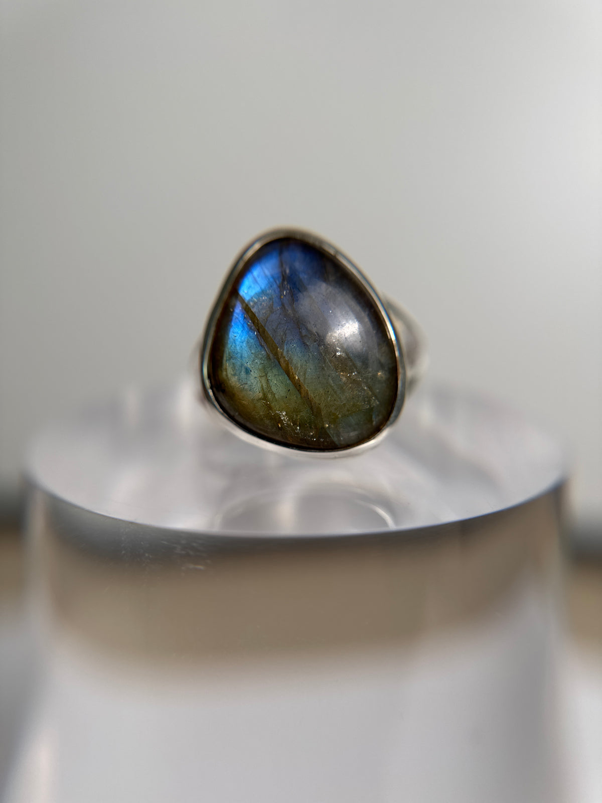 Premium Multi-flash Labradorite Ring Size 11