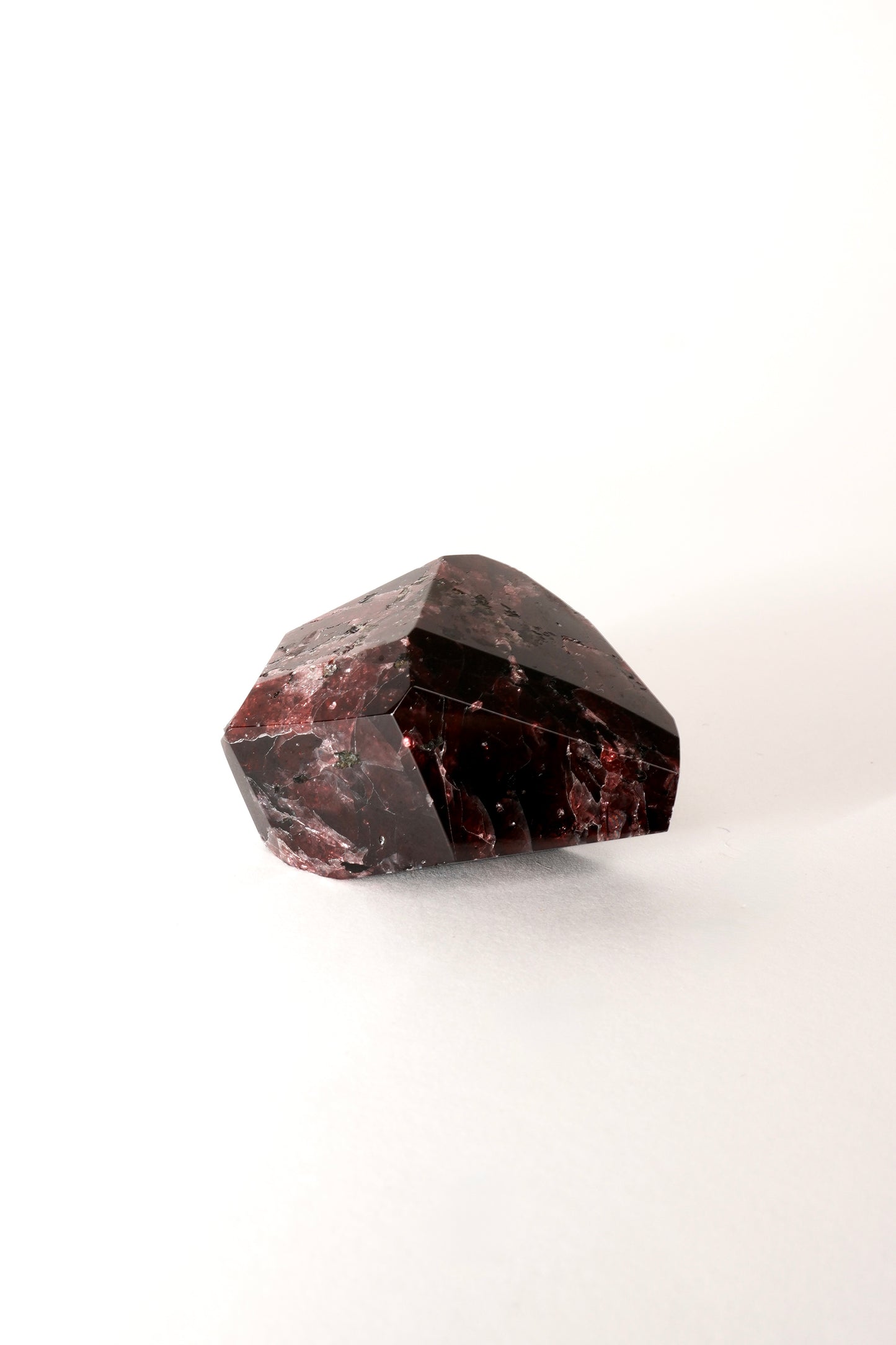 Rhodolite Garnet G32