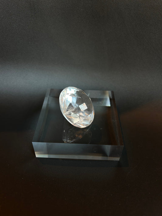 Diamond Cut Clear Quartz: DQ1