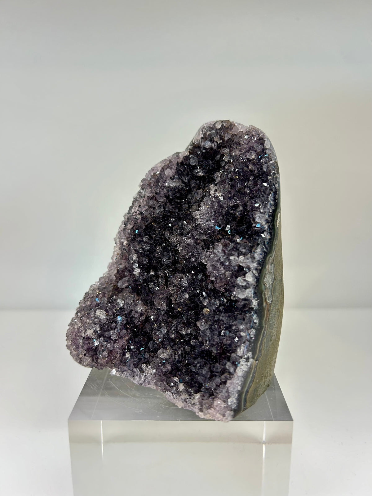 Black Amethyst Cut Base BA02