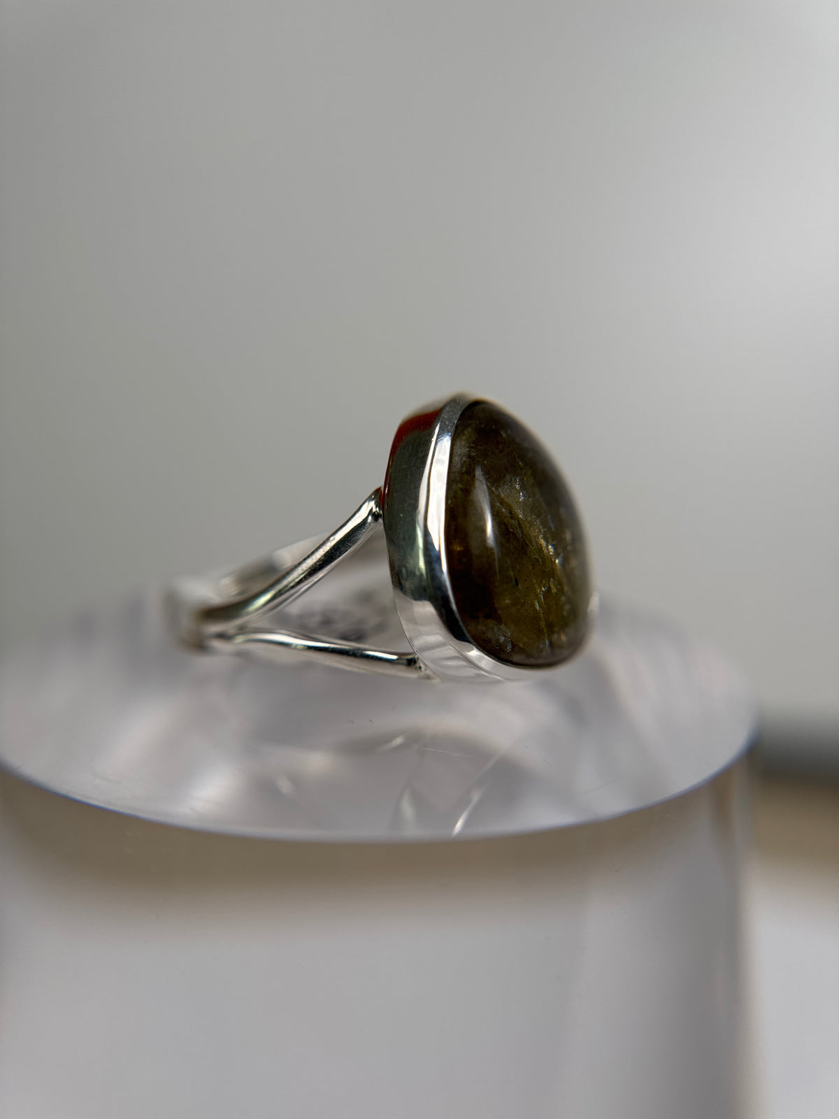Premium Multi-flash Labradorite Ring Size 11