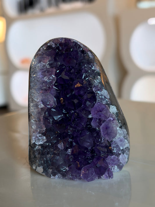 Amethyst Cut Base AC04