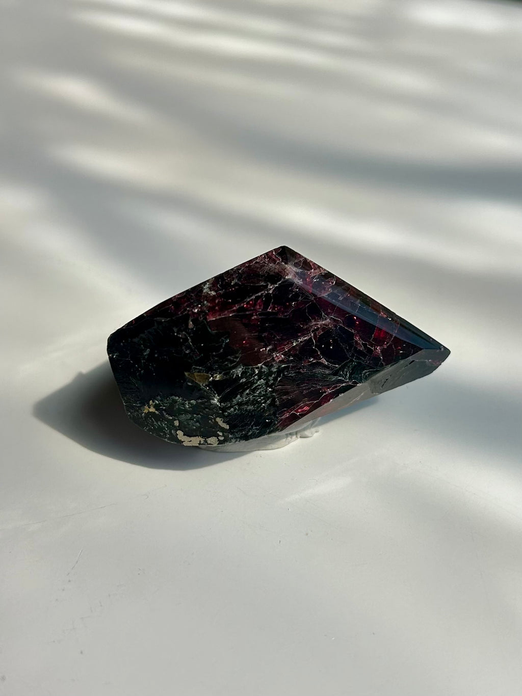 Rhodolite Garnet G23