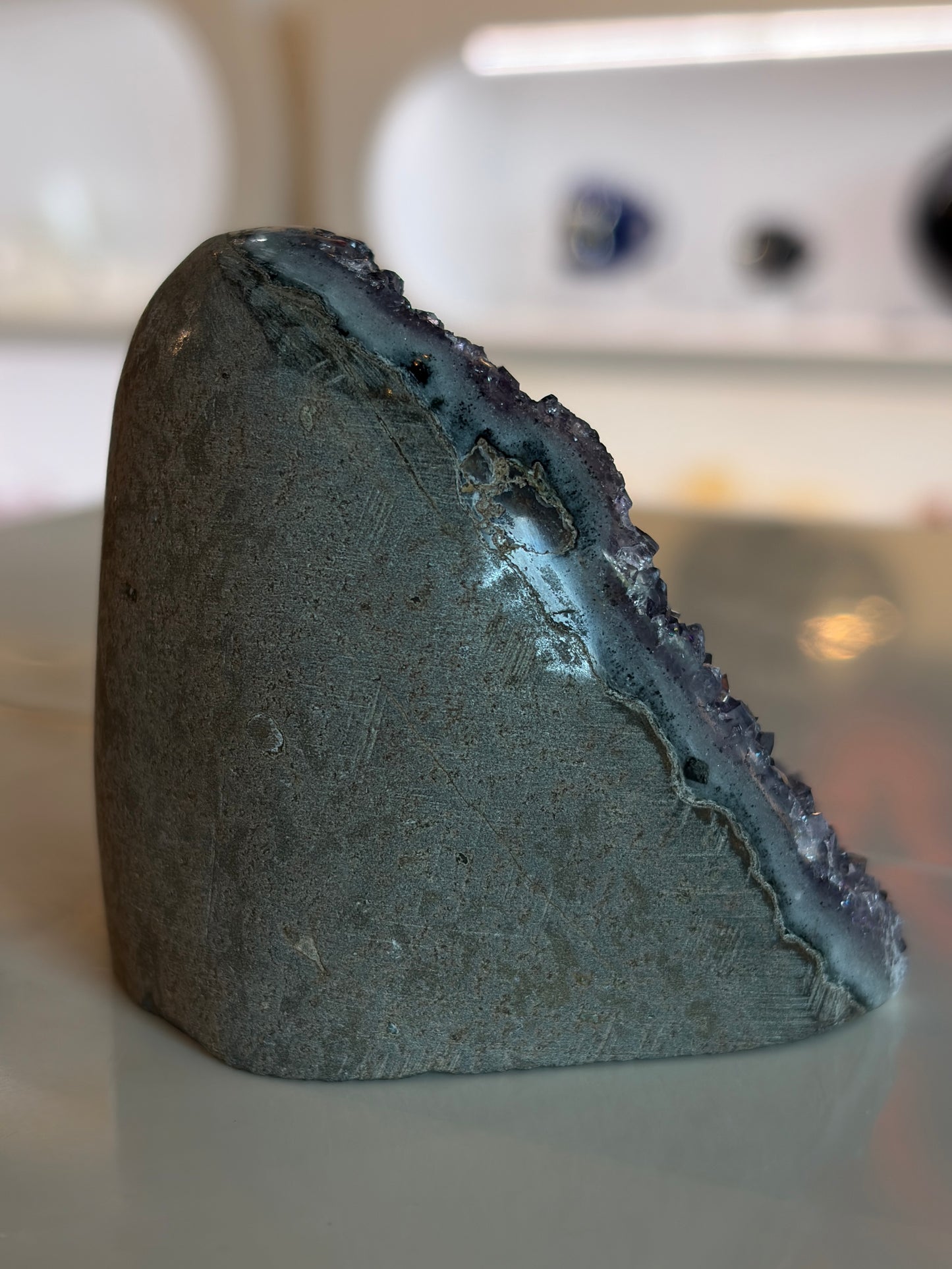 Black Amethyst Cut Base BA01