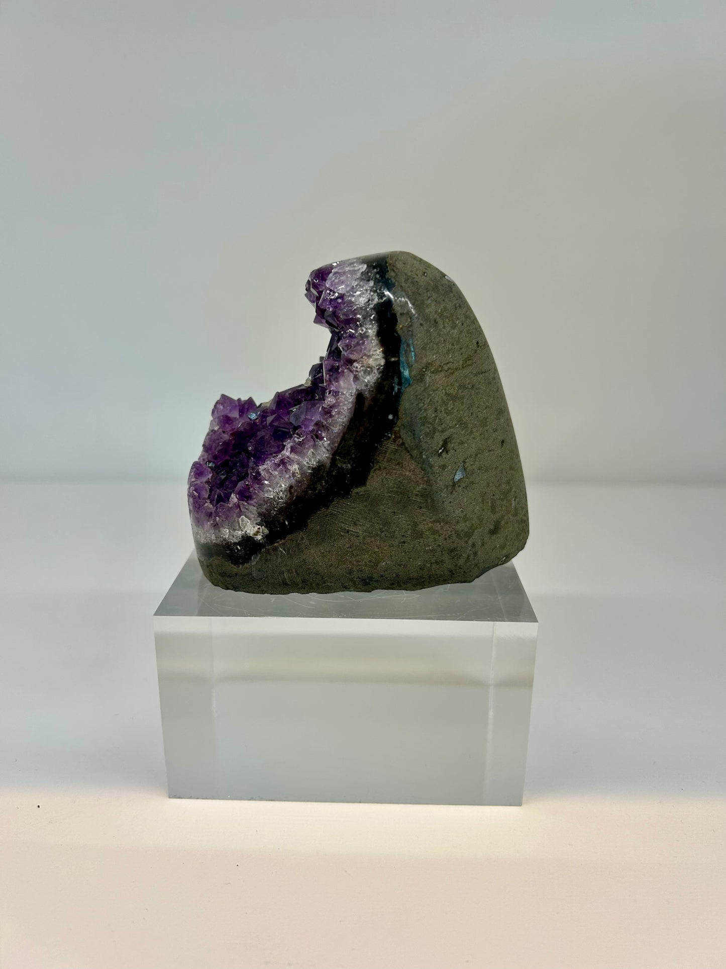 Amethyst Cut Base AC17