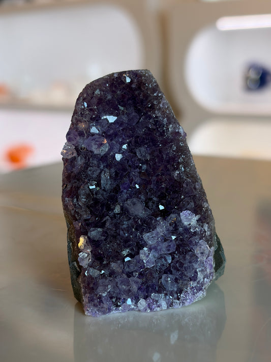 Amethyst Cut Base AC05