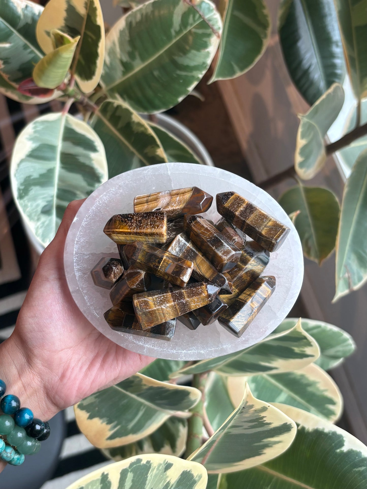 Mini Tigers Eye Tower