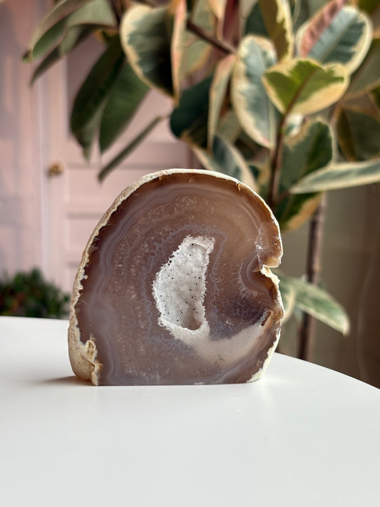 Agate Cut Base