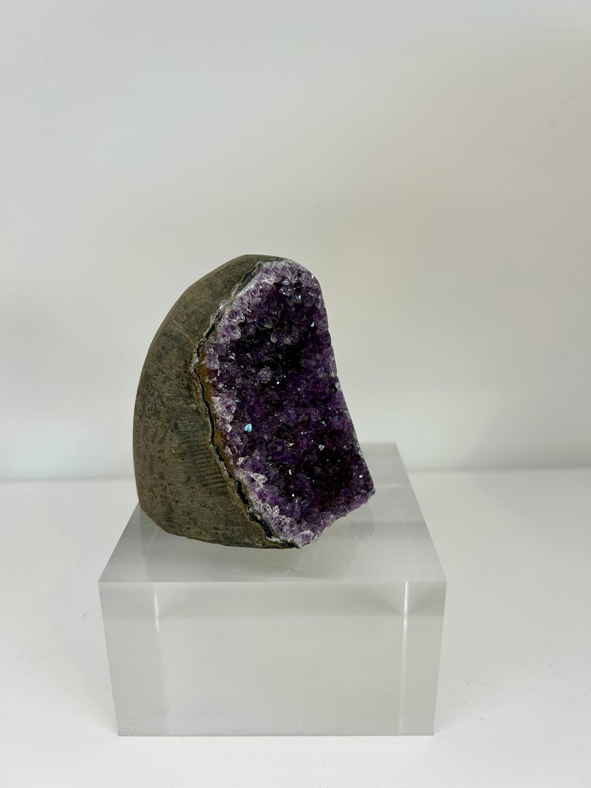 Amethyst Cut Base AC15