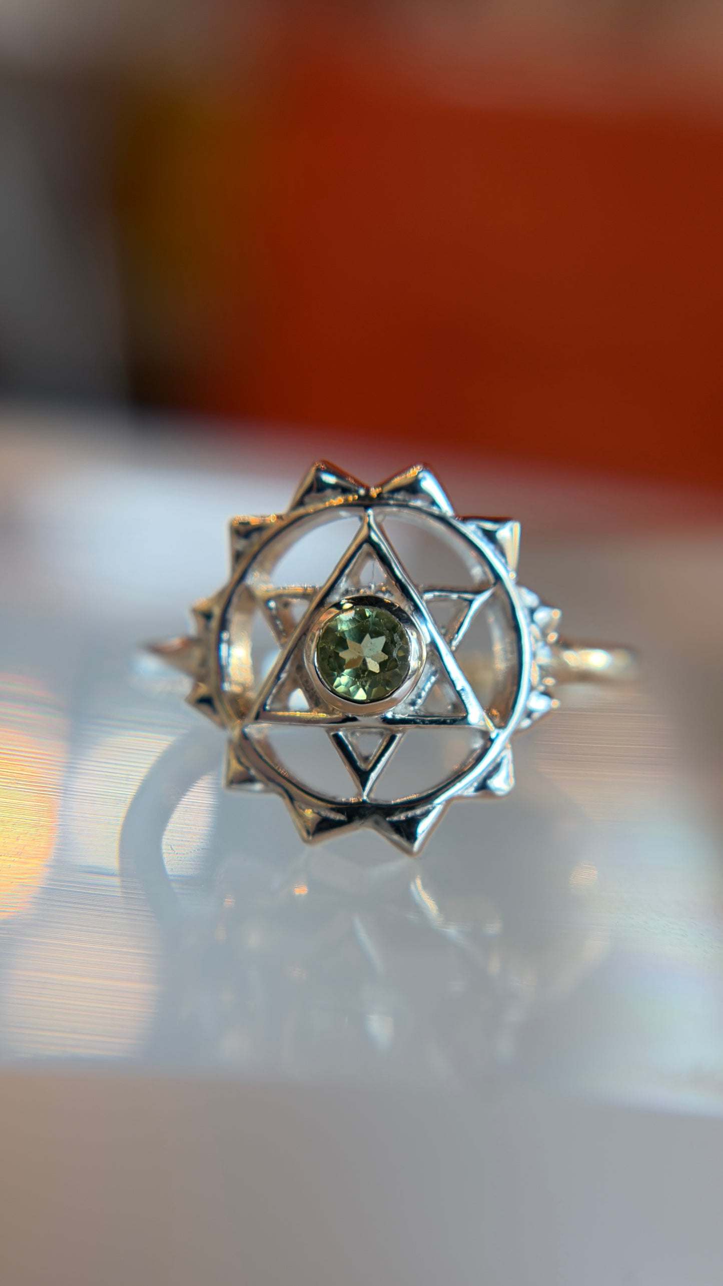 Sterling Silver Heart Chakra Peridot Ring Size 7