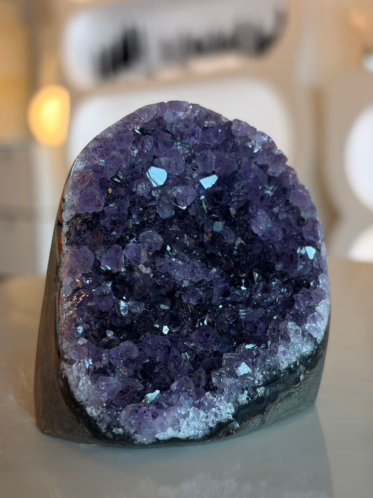 Amethyst Cut Base AC09