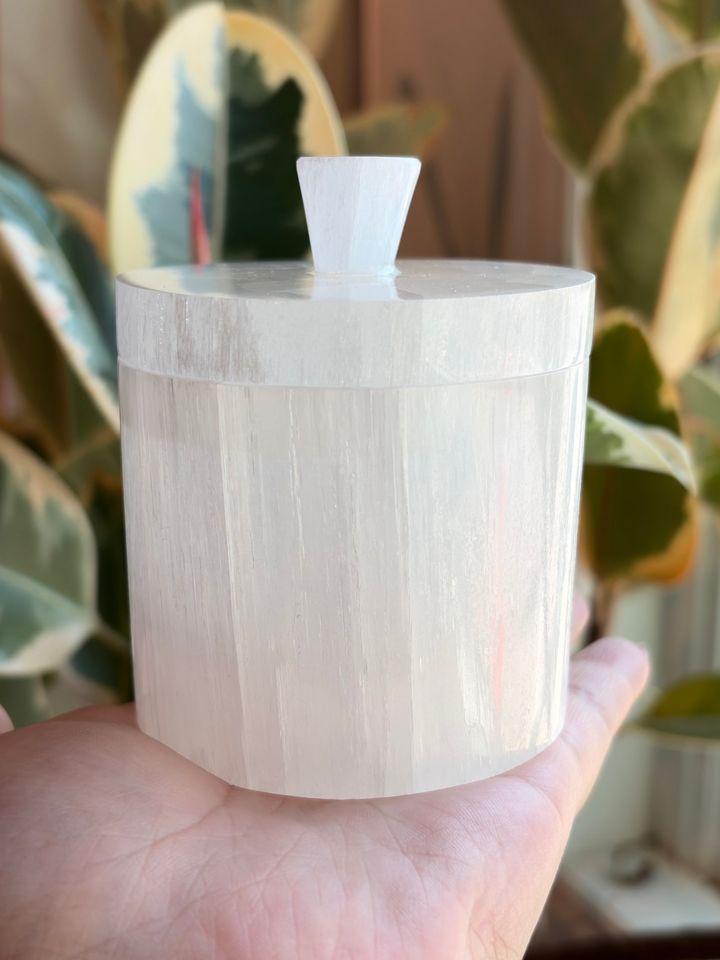Selenite Jar With Lid