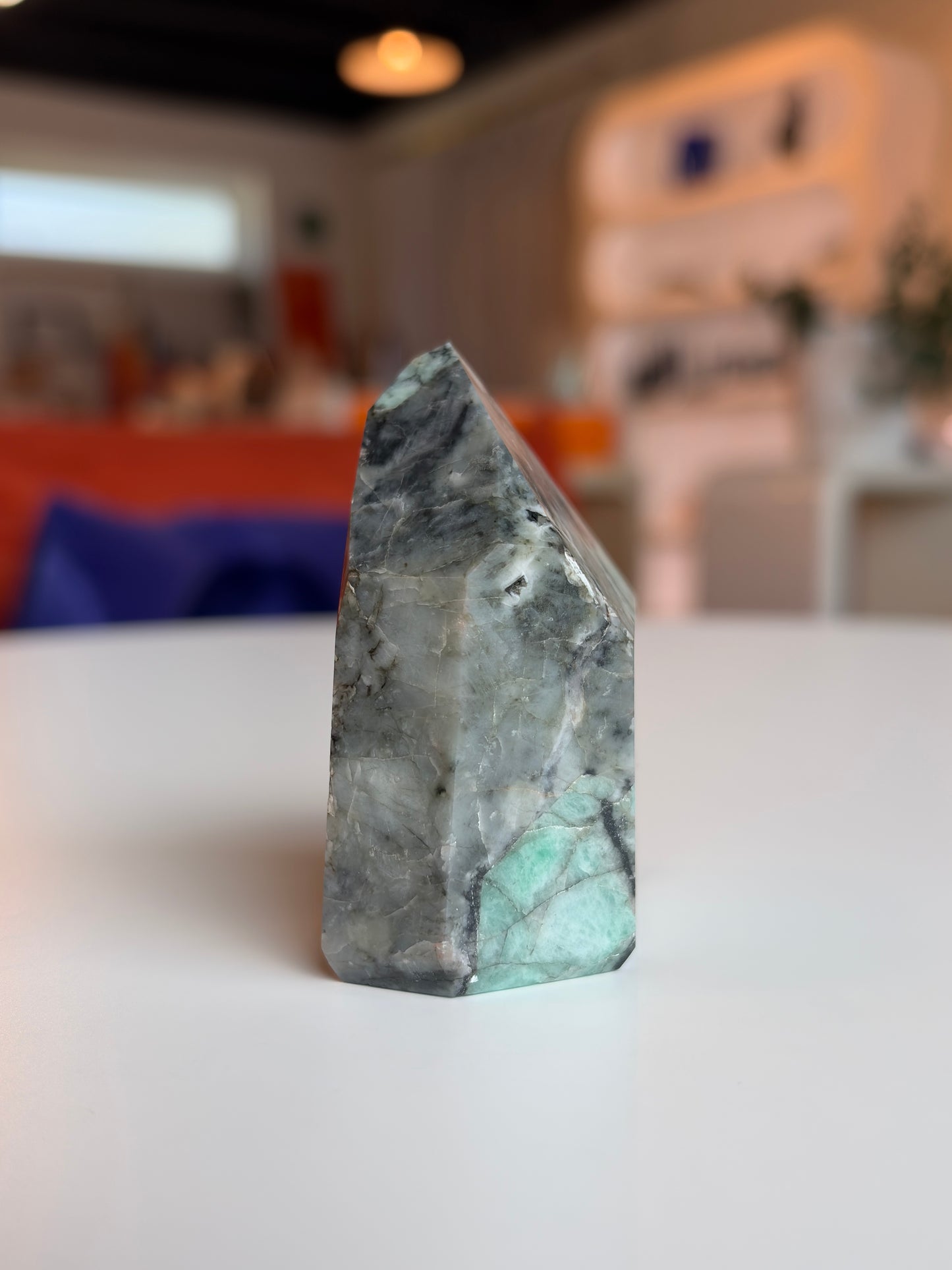 Brazilian Emerald Tower ET04