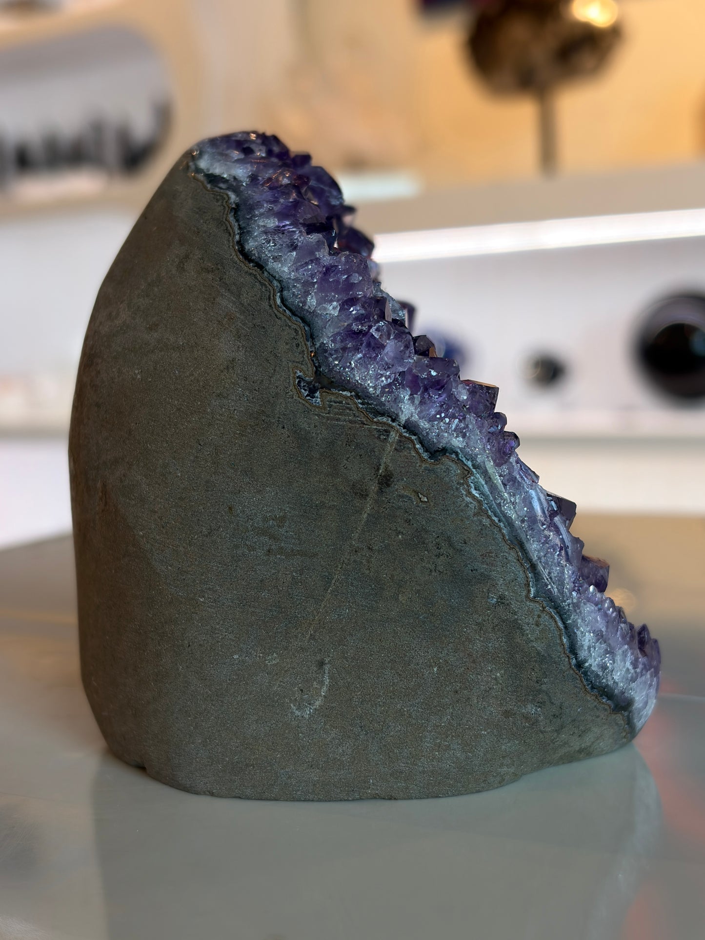 Amethyst Cut Base AC13