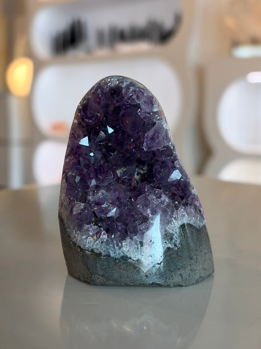 Amethyst Cut Base AC03