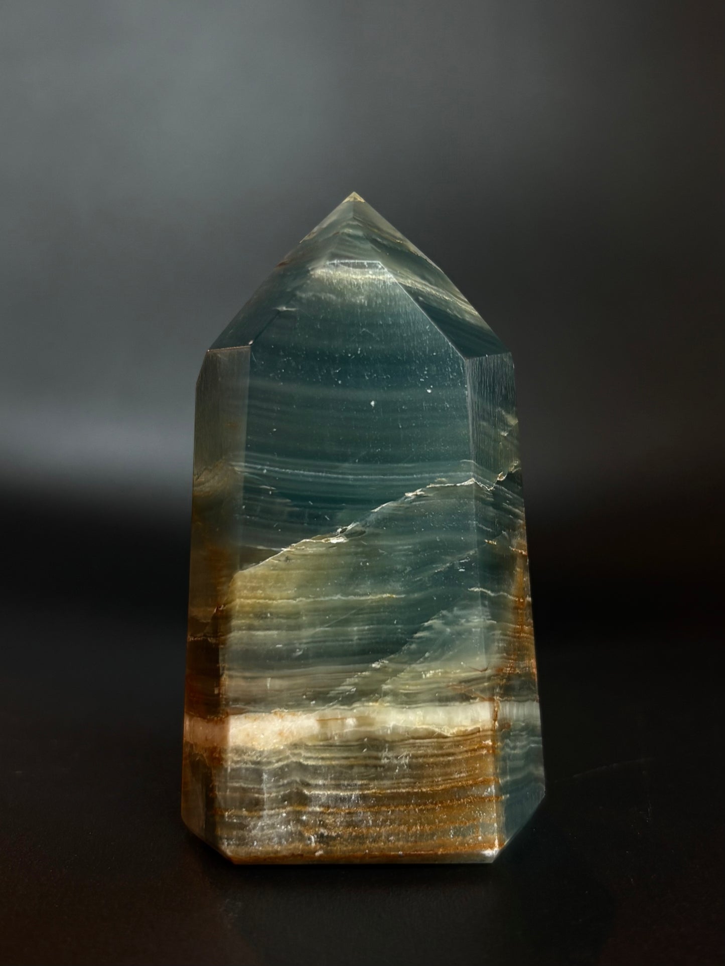 Brazilian Blue Onyx Tower : BOT06