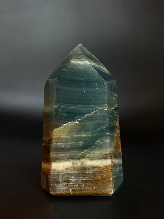 Brazilian Blue Onyx Tower : BOT06