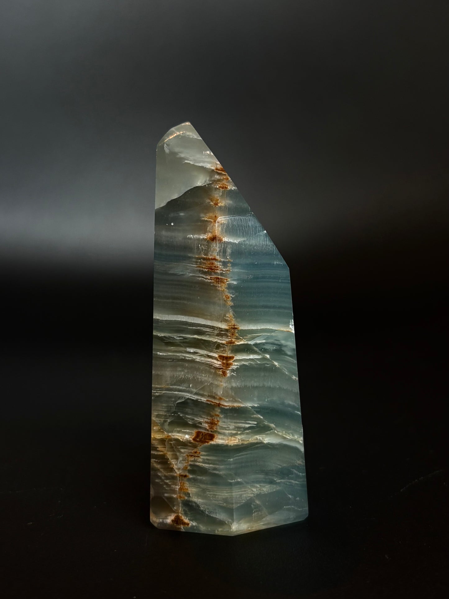 Brazilian Blue Onyx Tower : BOT03