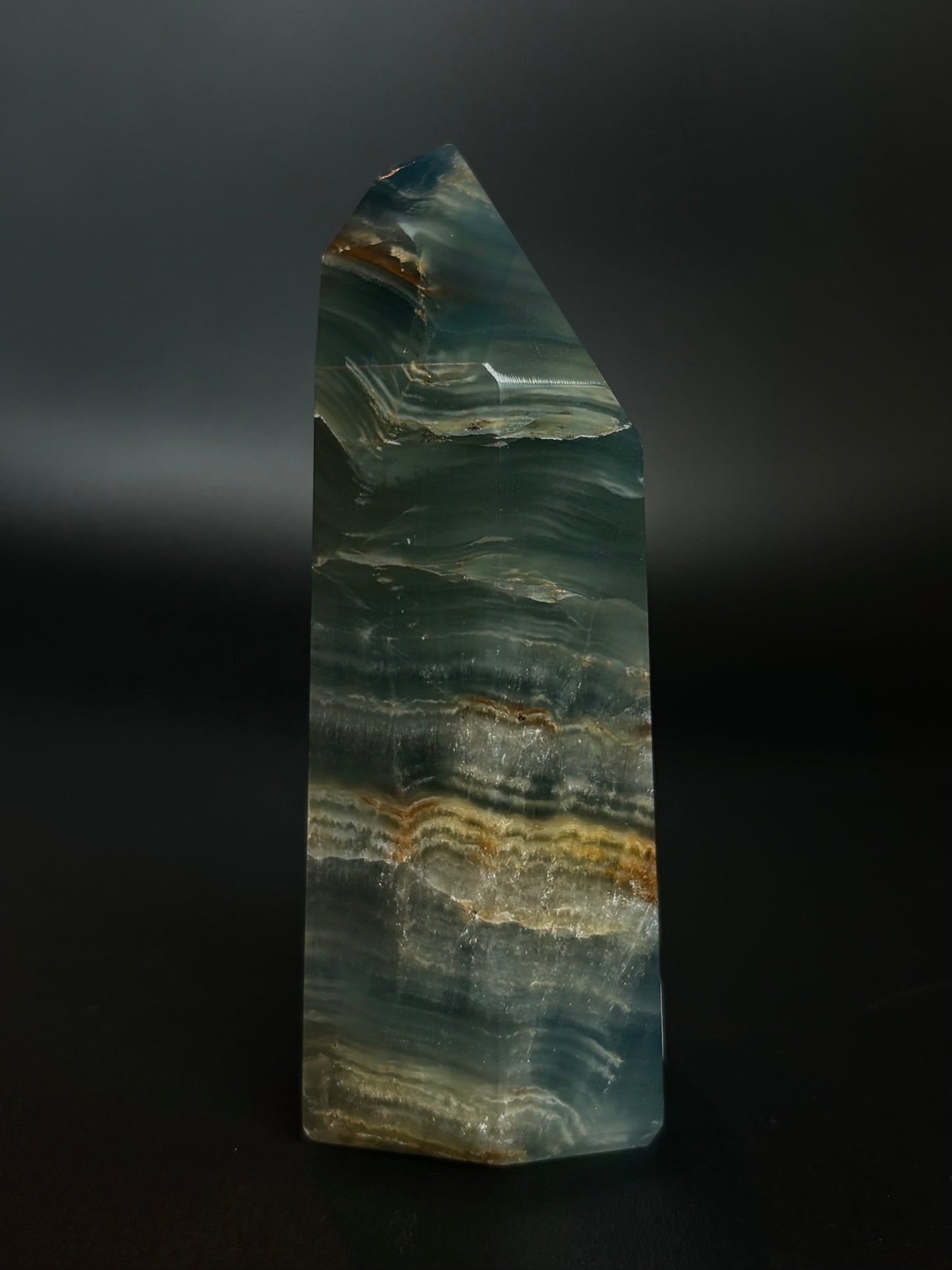 Brazilian Blue Onyx Tower : BOT01