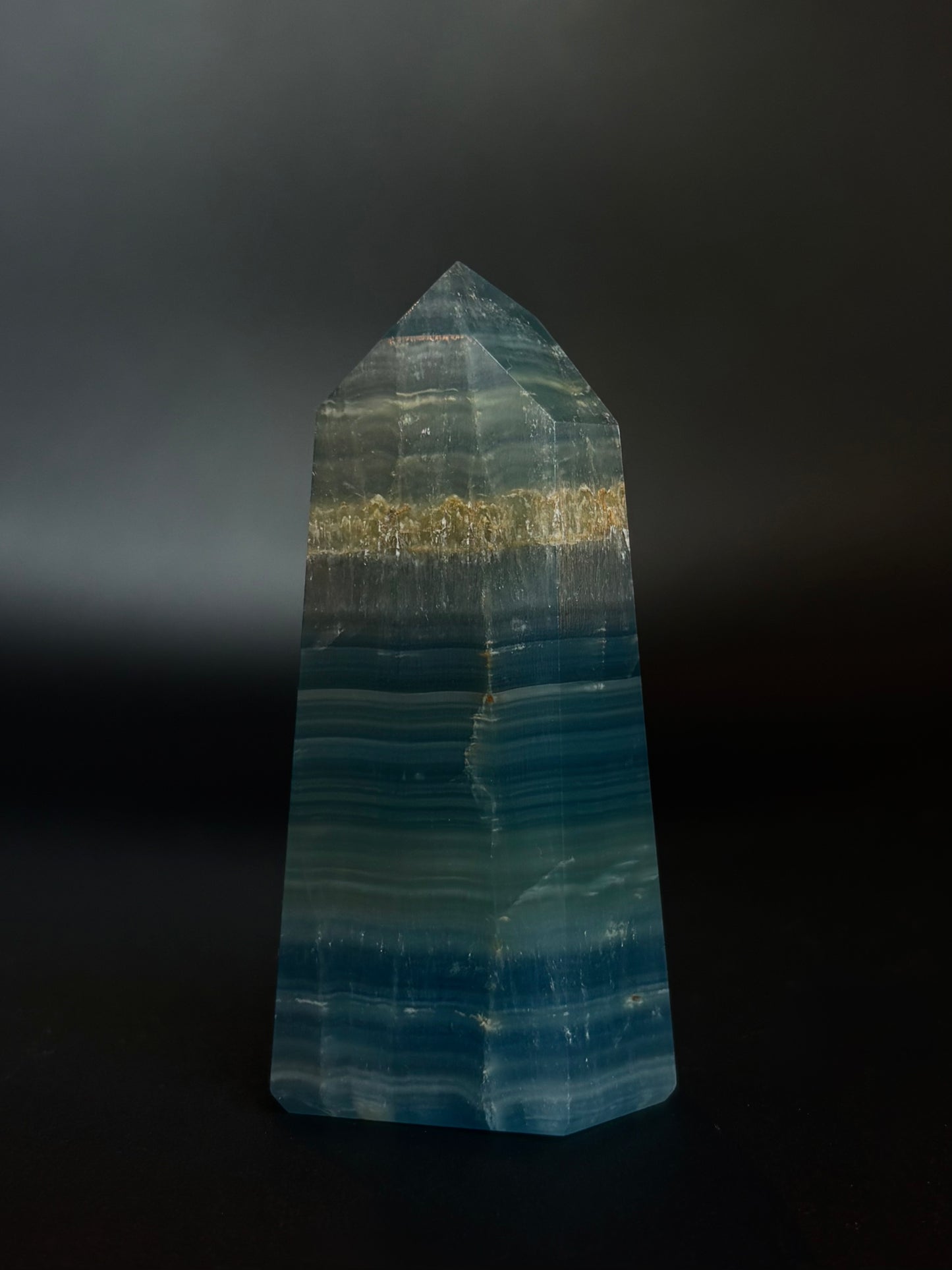 Brazilian Blue Onyx Tower : BOT02