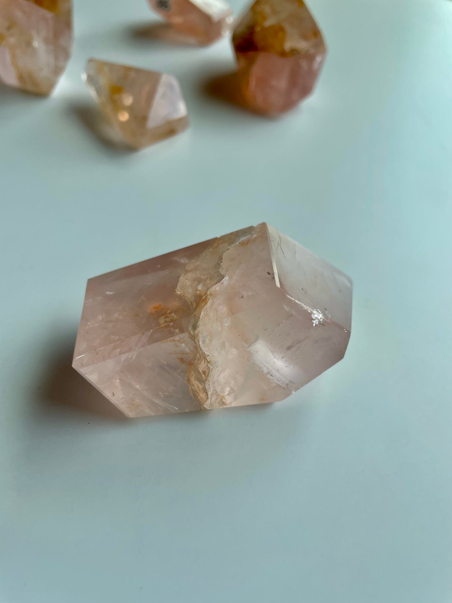 Rose quartz with golden healer – GHRQ05