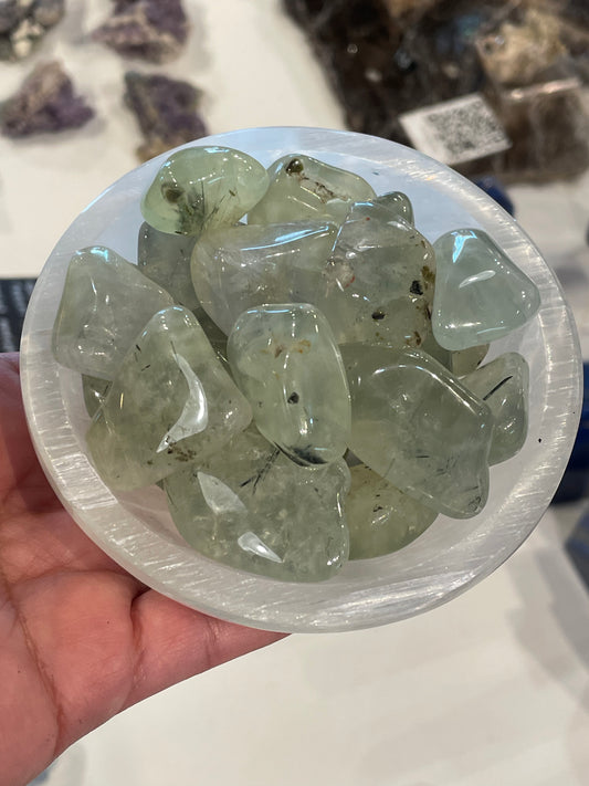 Medium Prehnite