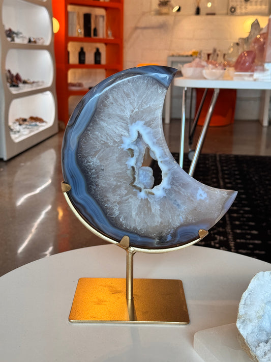 Agate crescent moon on custom stand