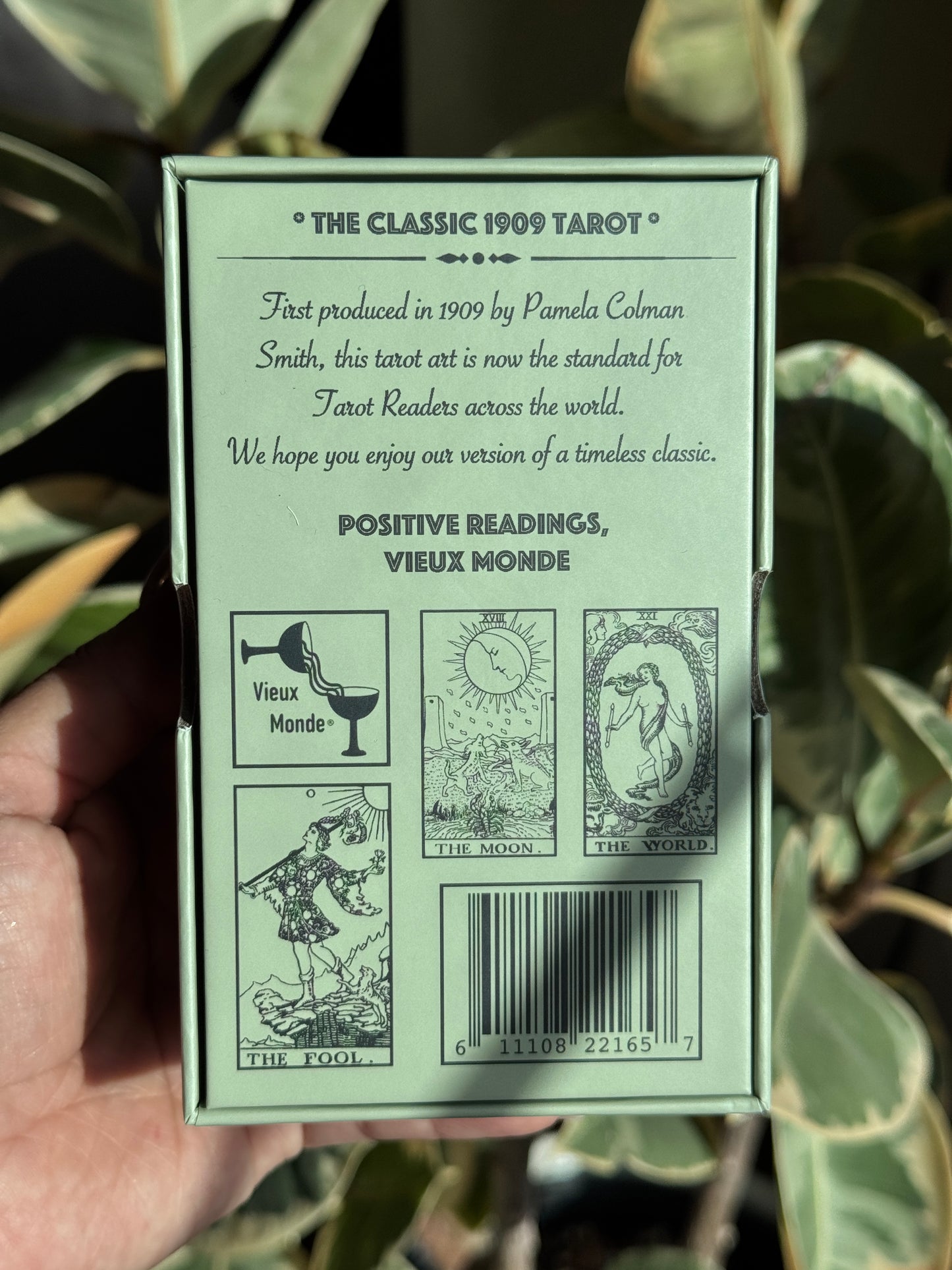 Sage Gold Tarot Deck and Guide | Classic Tarot Design and Gold Foil