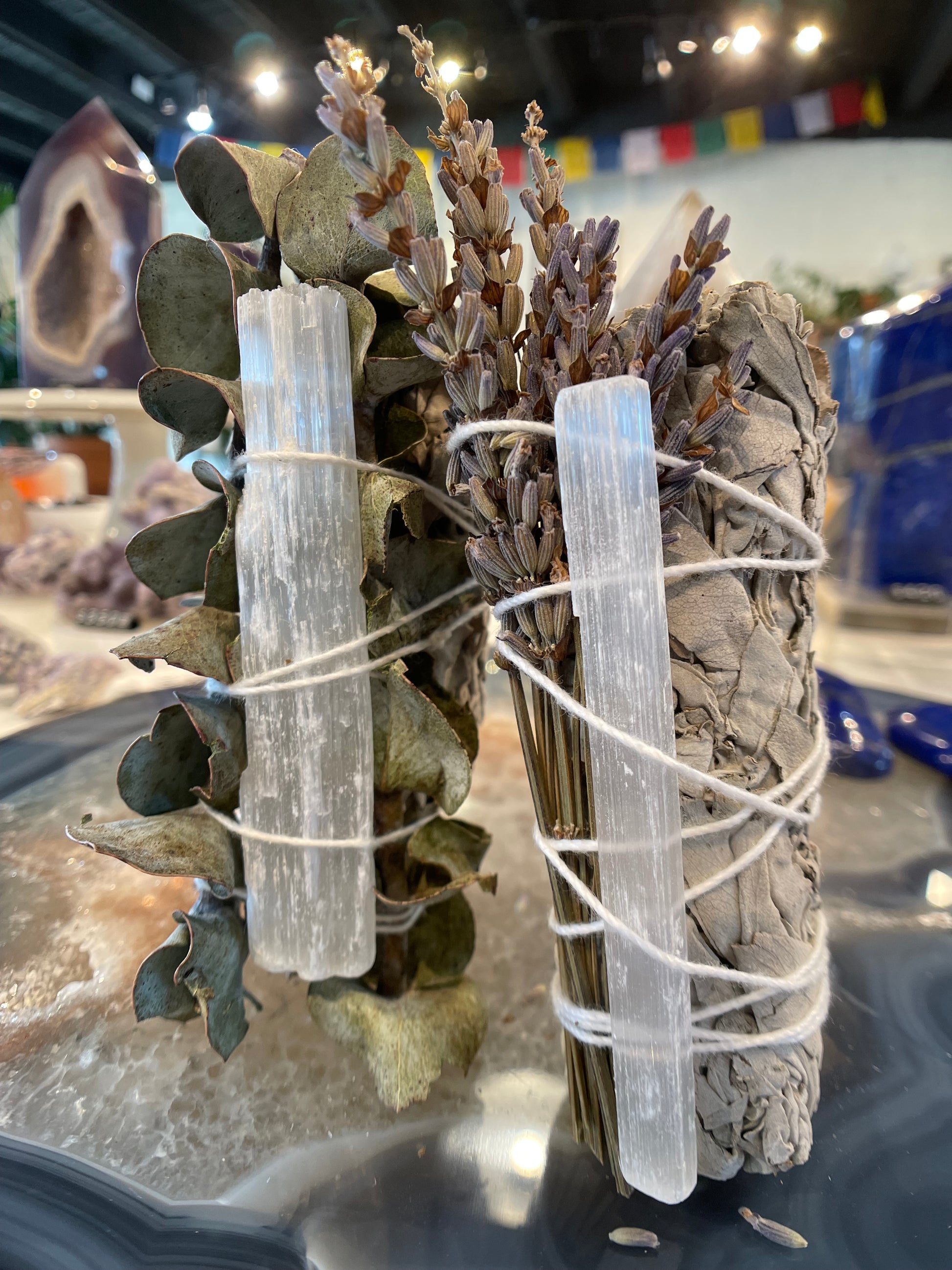 Cleansing Smudge Stick - Selenite and White Sage - Luna Metaphysical